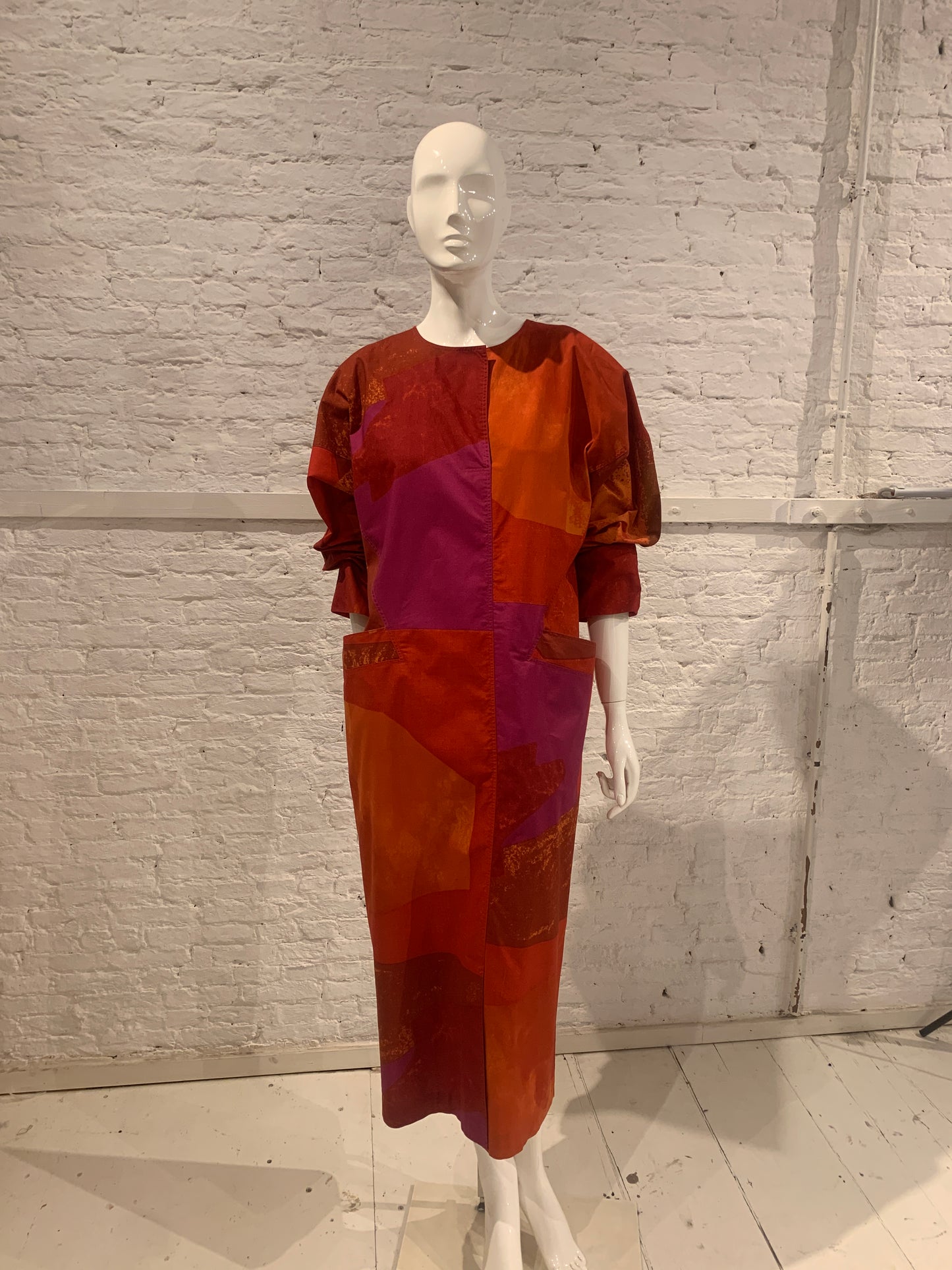 Designer Lot - 20 vintage dresses.