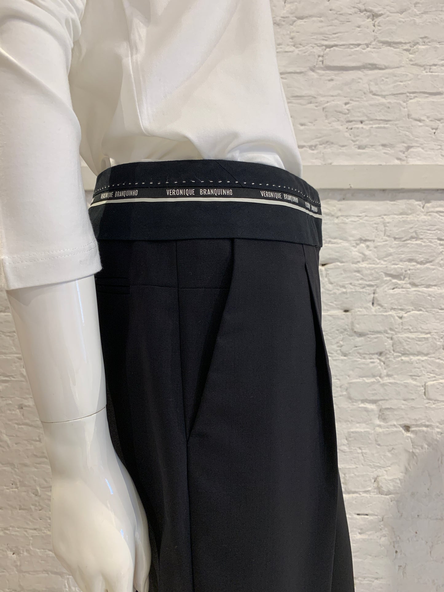 Veronique Branquinho Black Wool Tailored Short Trousers With Exposed Waistband