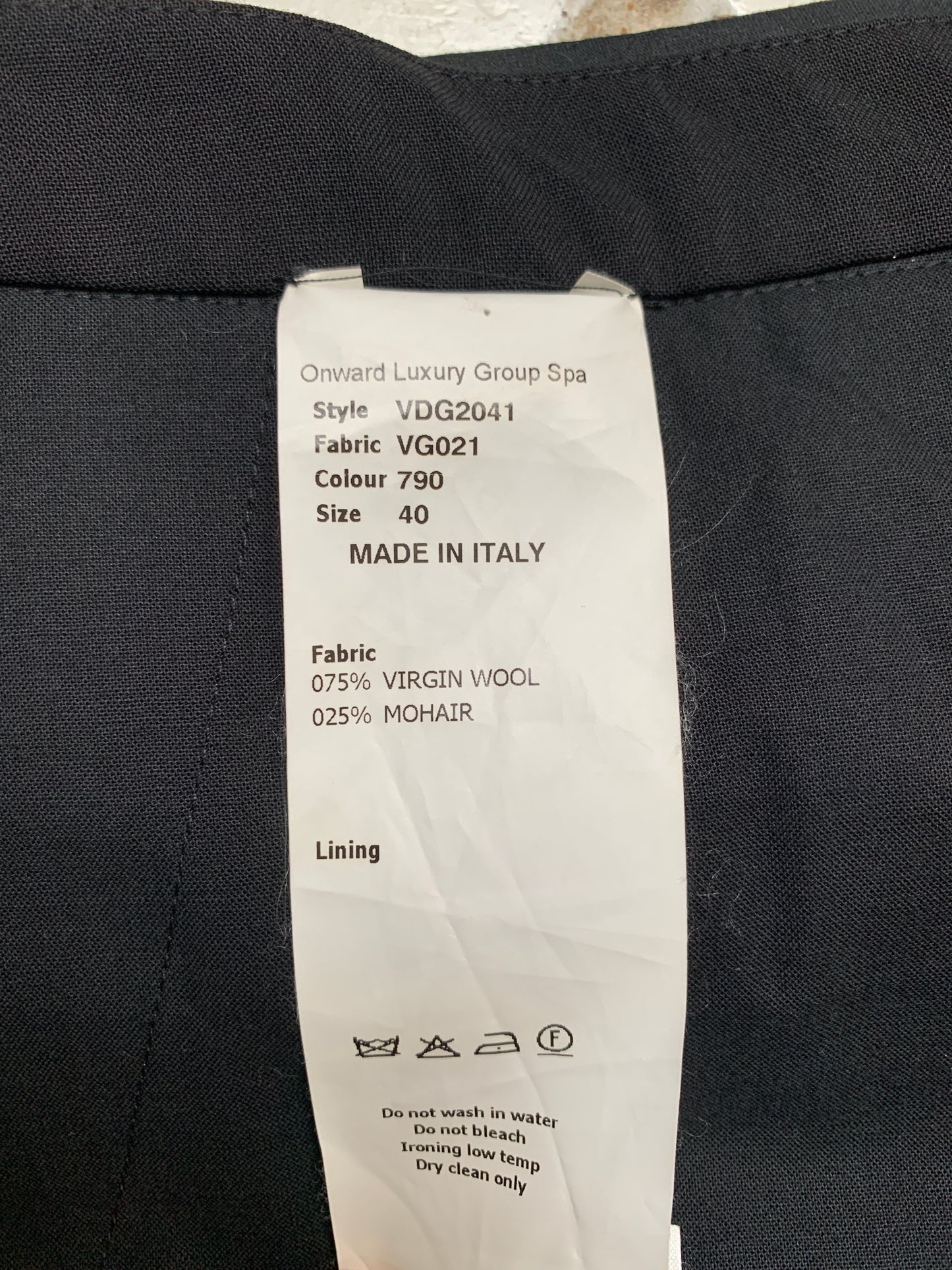 Veronique Branquinho Black Wool Tailored Short Trousers With Exposed Waistband