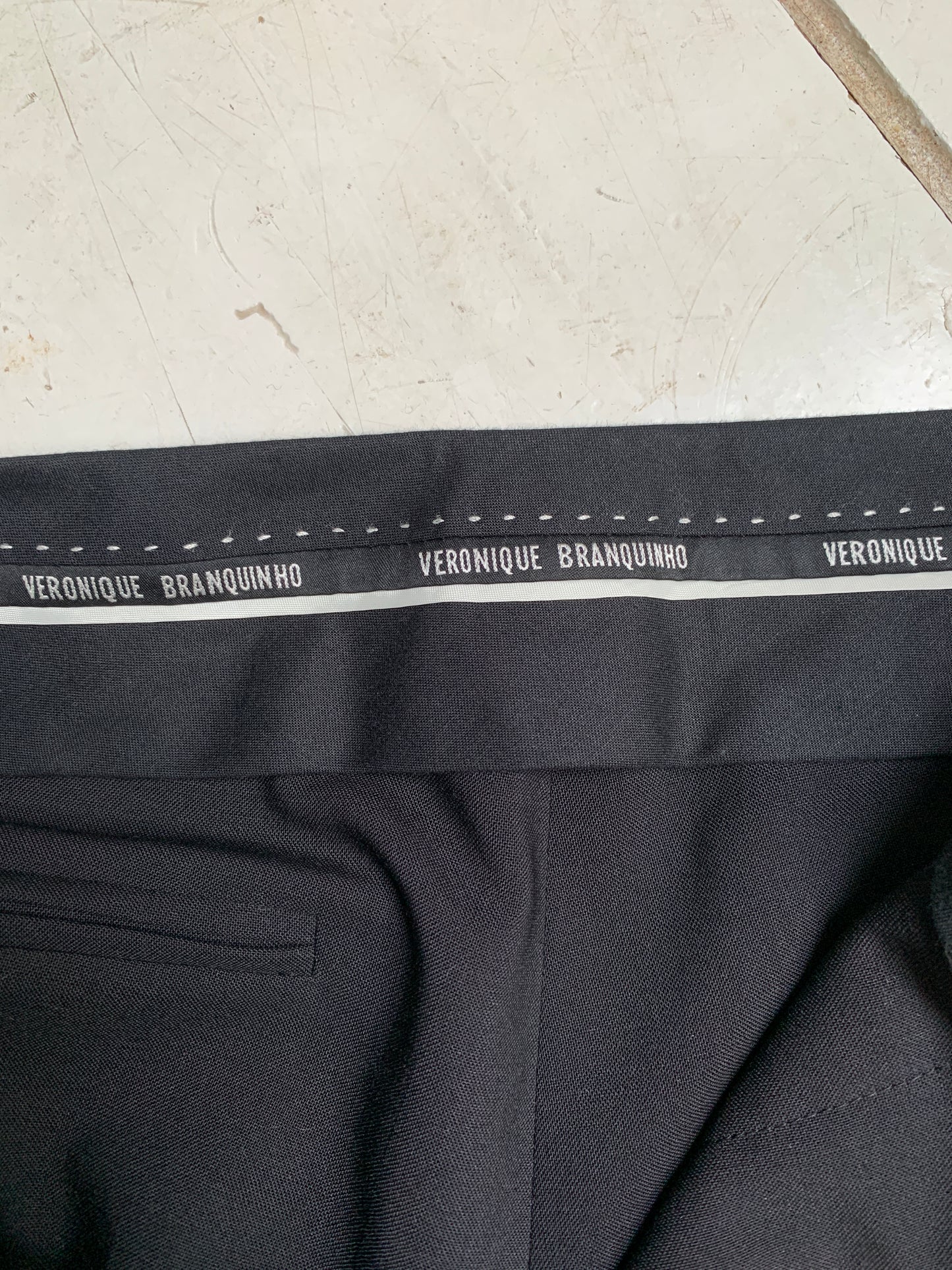 Veronique Branquinho Black Wool Tailored Short Trousers With Exposed Waistband