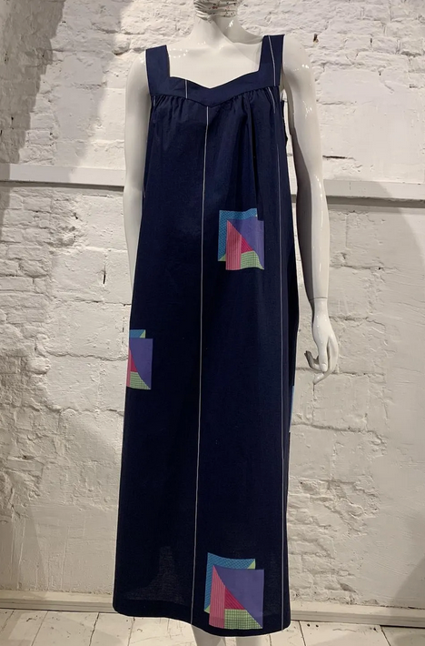 Designer Lot - 20 vintage dresses.